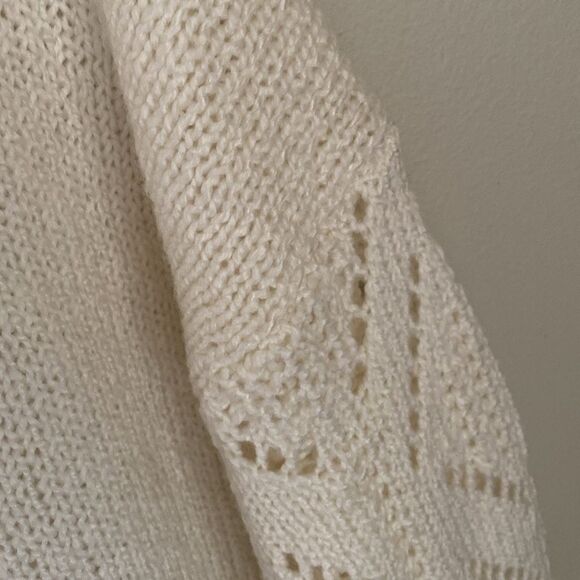 Old Navy Elegant Cream Knit Sweater Size Large. NWT - Picture 4 of 6